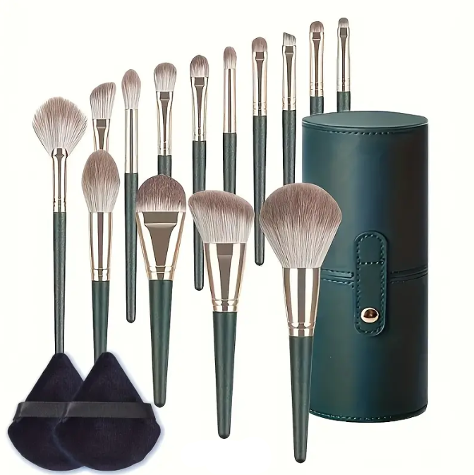 Luxury 14-Piece Professional Makeup Brush Set – Soft, High-Quality Bristles for Flawless Application